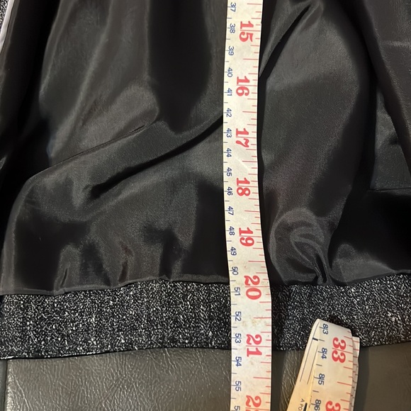 Jacket - Picture 5 of 6